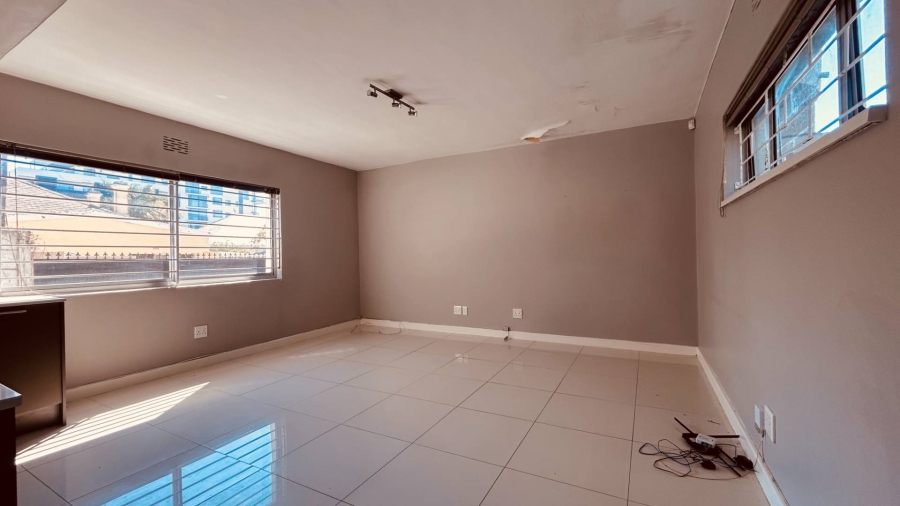 1 Bedroom Property for Sale in Green Point Western Cape